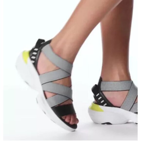 Women's Explorer Blitz Multistrap‎ Sandal SOREL Size 11 - Picture 1 of 11